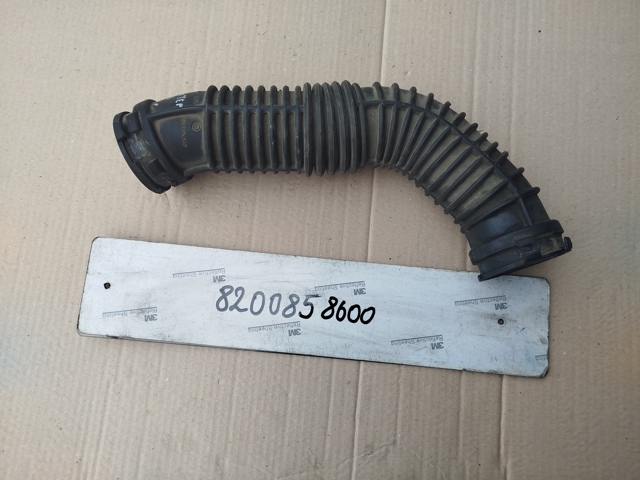 Патрубок повітряний, вхід в турбіну (наддув) 8200858600 RENAULT