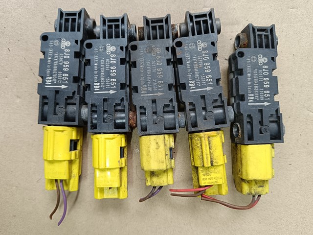 Датчик подушки безпеки 8J0959651 VAG