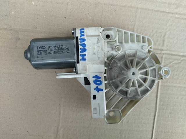 Мотор склопідйомника дверей передніх, лівих 8K0959801B VAG