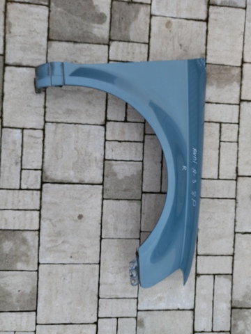 Ліве переднє крило 8P0821105G VAG