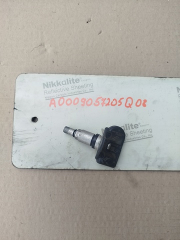 Датчик тиску в шинах A0009057205 MERCEDES