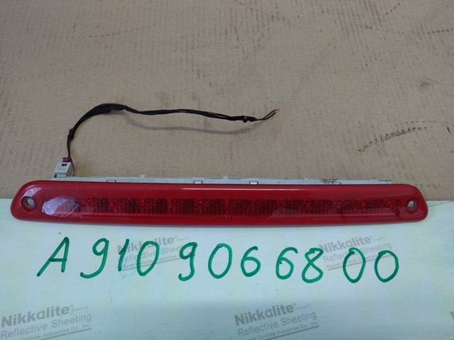 Ліхтар сигналу гальмування A9109066800 MERCEDES