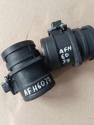 Датчик витрати повітря AFH6037 HITACHI