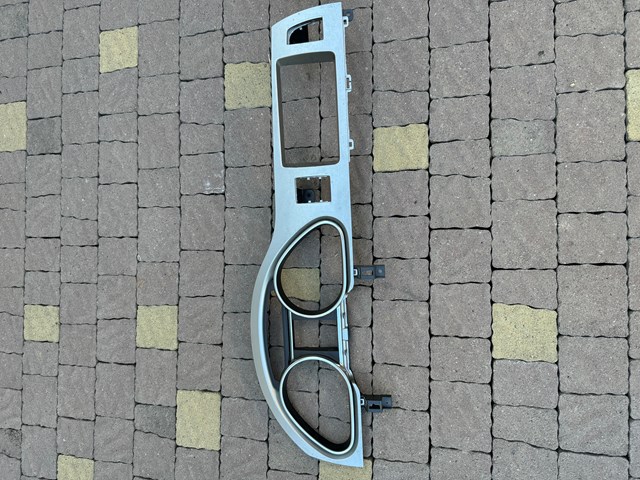Облицювання щитка приладів "торпедо" 4L1857115G VAG