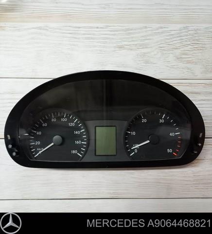 Приладова дошка-щиток приладів A9064468821 MERCEDES