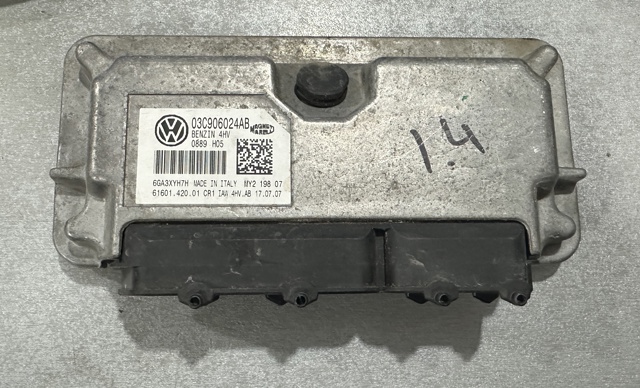 Модуль управління двигуном 03C906024AB VAG