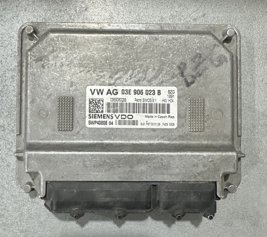 Комп'ютер двигуна 03E906023B VAG