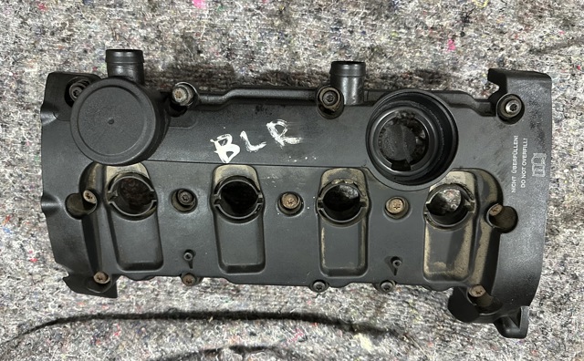 Кришка клапанів Audi A4 B6