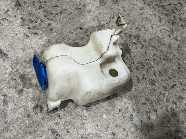 Водяний бачок омивача скла 1J0955453N VAG