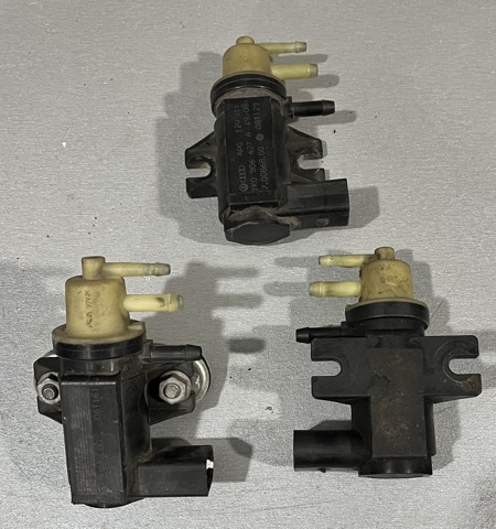 Клапан соленоїд регулювання заслонки EGR 1K0906627A VAG