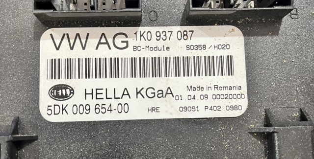 Блок управління бортової мережі 1K0937087 VAG