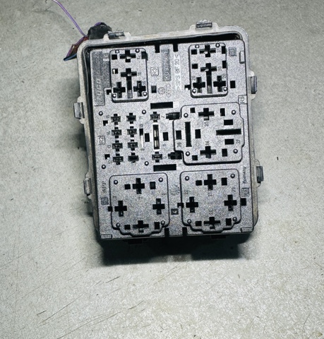 Коробка запобіжників 1K0937507B VAG