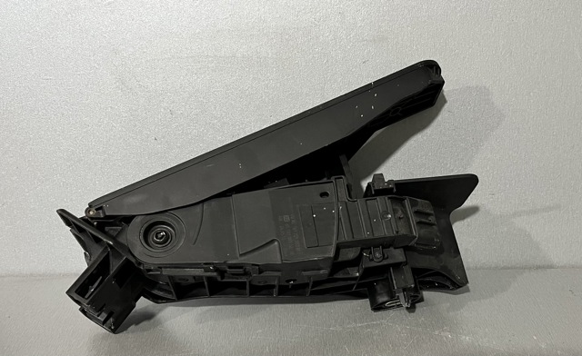 Підаль газу 1K1721503BD VAG