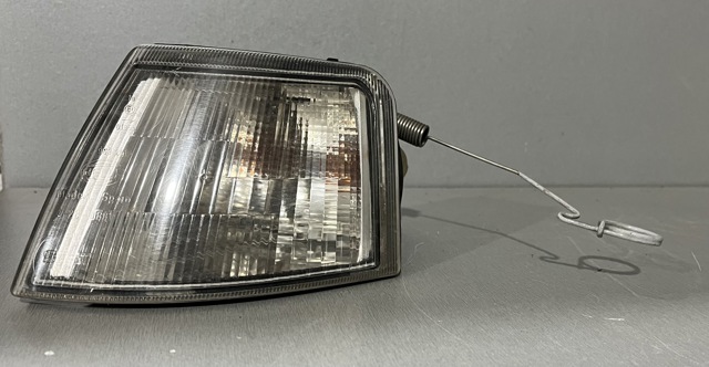 Лівий ліхтар покажчика повороту 1L0953049B VAG
