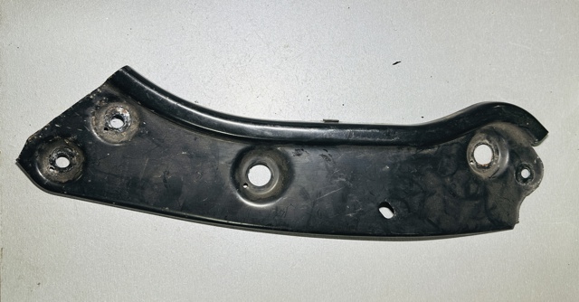Кронштейн супорта радіатора, верхній 1T0805931 VAG
