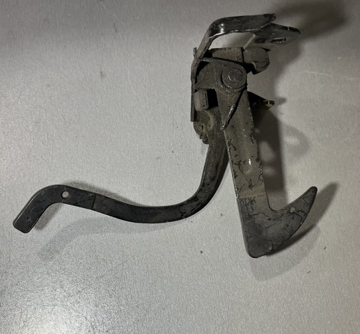 Замок капота 1Z0823480F VAG