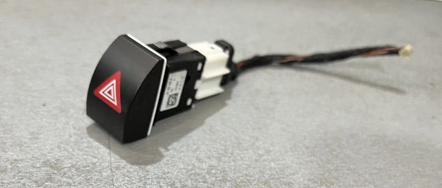 Кнопка аварійки 1Z0953235B VAG