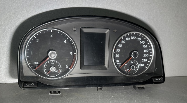 Щиток приладів (комбінація) 2K0920875L VAG