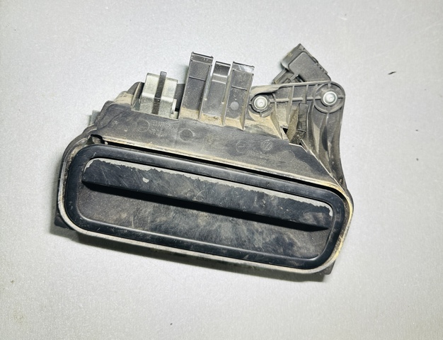 Ручка 3-х (5-х) дверей, зовнішня 2K5827565D VAG