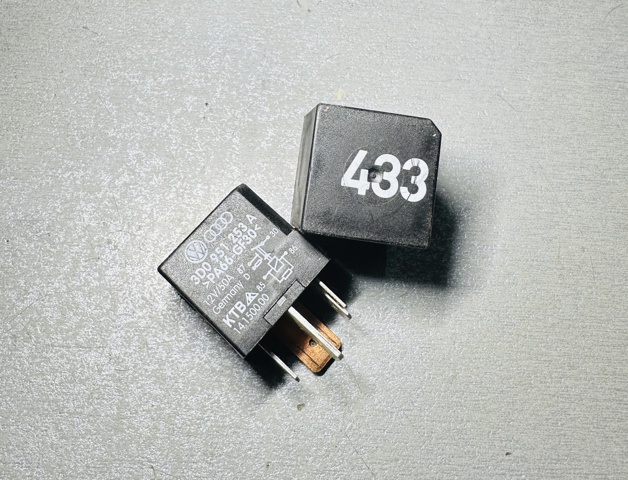 Реле поворотників 3D0951253A VAG