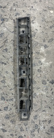 Лівий кронштейн кріплення бампера заднього 3T5807863 VAG
