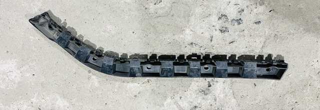 Направляюча заднього бампера, права 3T9807394 VAG