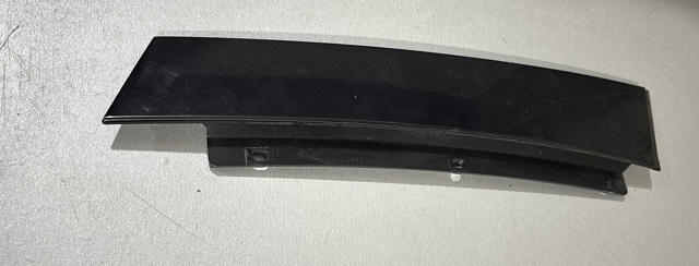 Накладка задньої двері, лівої, вертикальна 3T9839903 VAG