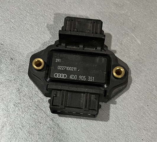Комутатор системи запалювання 4D0905351 BOSCH