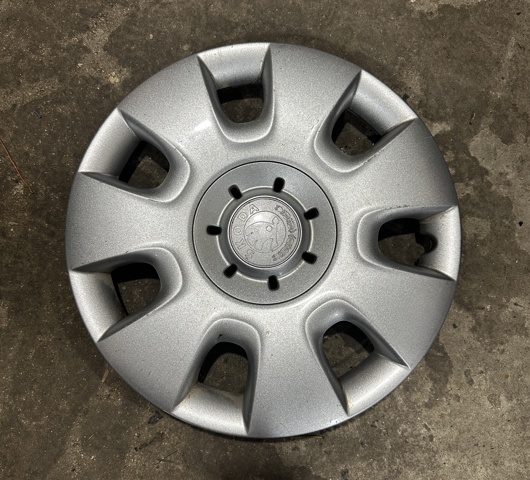 Ковпаки на диски 5J0601147A VAG