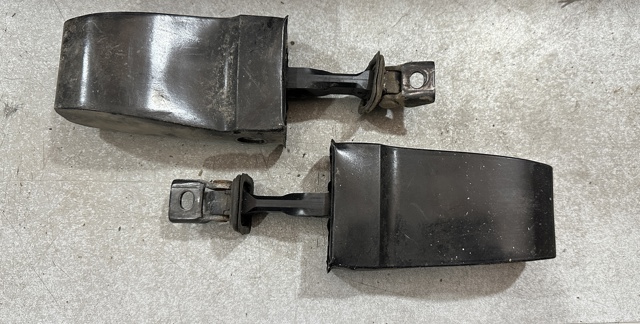 Обмежувач відкриття дверей, передній 5J0837249C VAG