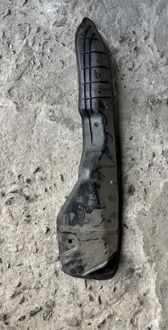 Ущільнювач крила 5L0821111 VAG