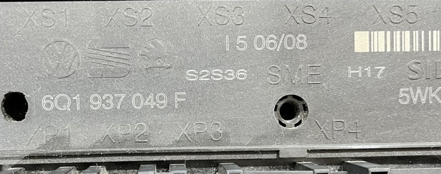 Коробка запобіжників 6Q1937049F VAG