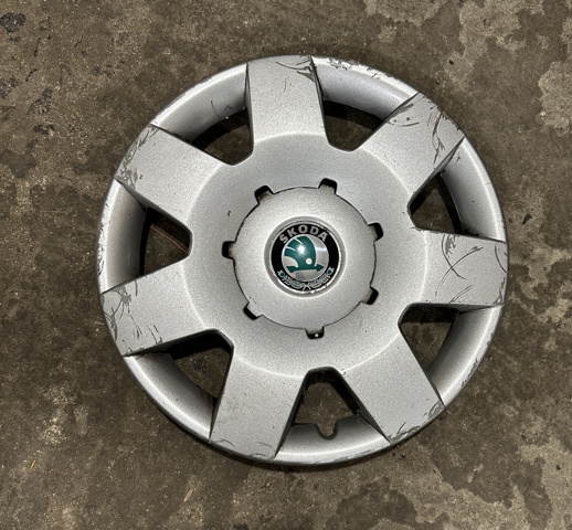 Автомобільні ковпаки 6Y0601147L VAG