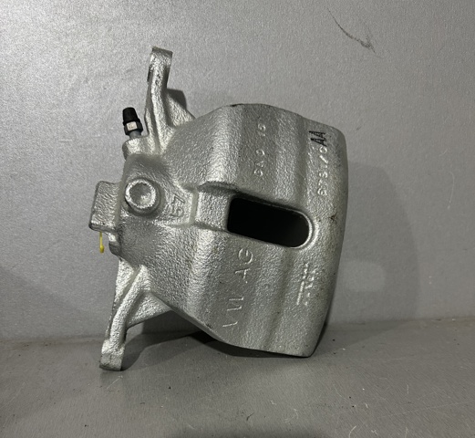 Супорт гальмівний, передній, лівий 8V0615123 VAG
