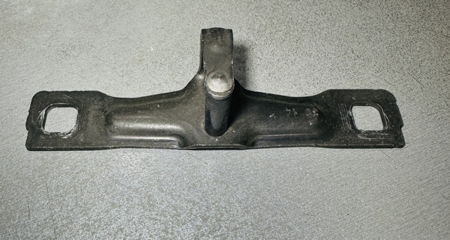 Фіксатор замка кришки багажника 8V0827507B VAG