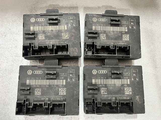Блок комфорту 8X0959795B VAG