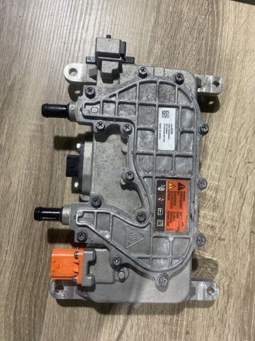 Инвентор струму 24048256 GM