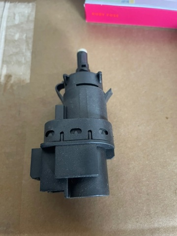 Жабка стопів 3M5T13480AC FORD