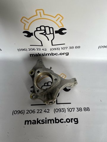 Кулак поворотний передній лівий 42492765 GM