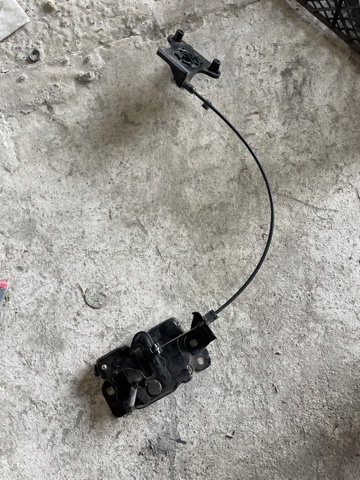 Запор капота (замок і привід замка капота) 68202833AA CHRYSLER