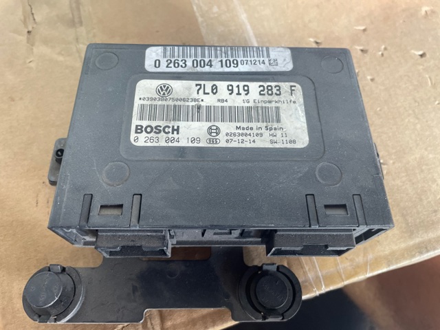 Модуль (блок ЕБУ) управління парктроніком 7L0919283F VAG