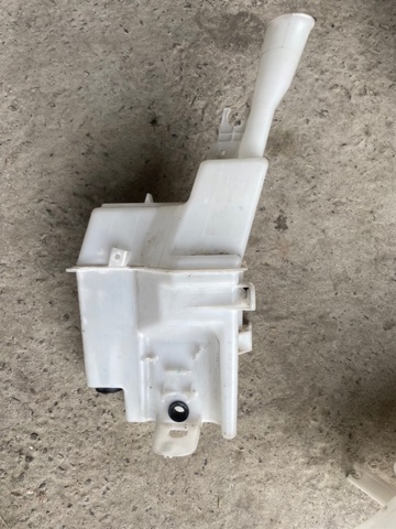 Бачок омивача лобового скла 98610D7000 HYUNDAI