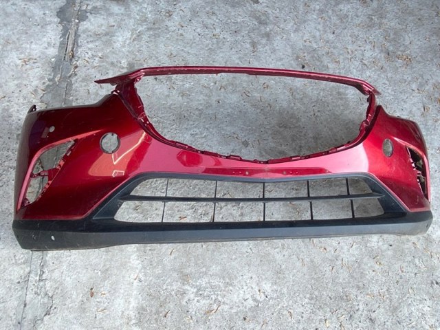 Буфер (бампер) передній DK8A50031 MAZDA
