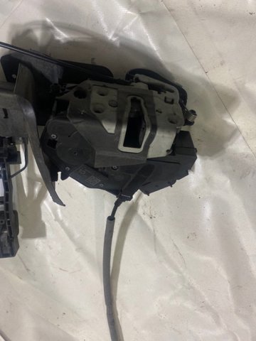 Внутрішній дверний замок FT4AA21812BC FORD