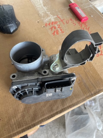 Блок дросельної заслінки P50113640 MAZDA