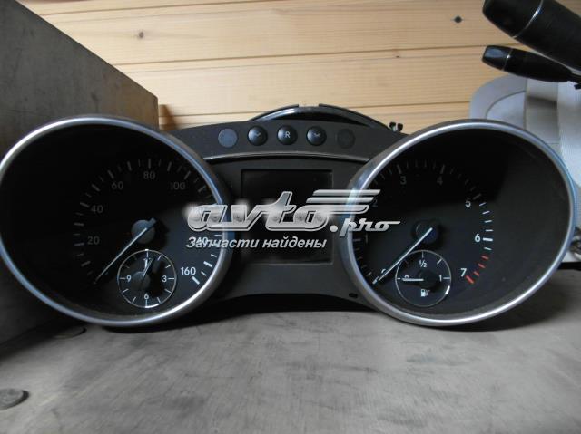 Приладова дошка-щиток приладів A1645408847 MERCEDES
