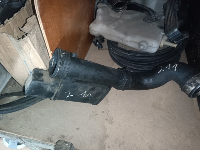 Шланг/патрубок інтеркуллера A2115280308 MERCEDES