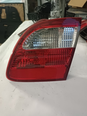 Ліхтар задній правий, внутрішній A2118201464 MERCEDES