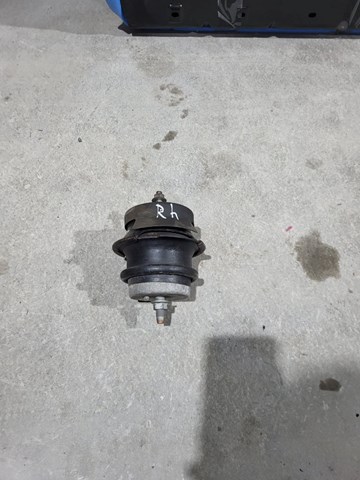 Права подушка мотора 112204GD0A NISSAN