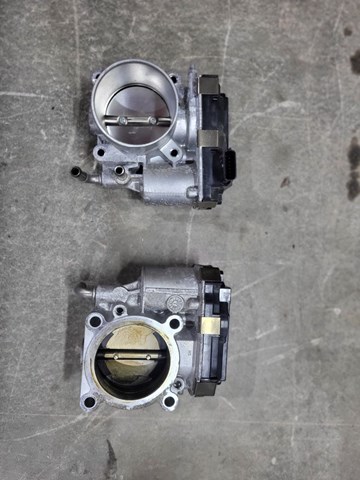 Дросільна заслінка в зборі 161195CA0A NISSAN